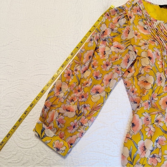 Tommy Hilfiger Pin Tuck Yellow Floral Blouse - Medium - Picture 14 of 16